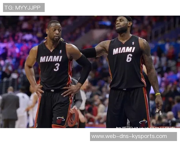 詹姆斯与韦德经典对决视频集锦回顾两位篮球巨星的辉煌时刻与精彩瞬间