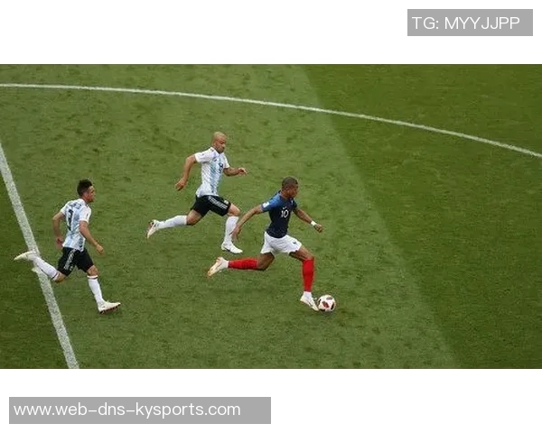 阿根廷与克罗地亚精彩对决动图回顾，足球激情瞬间尽在其中